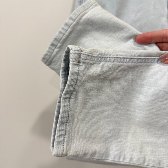 Calvin Klein Women's Light Blue High Rise Mom Denim Jeans 30 / Inseam 27in - Picture 4 of 17